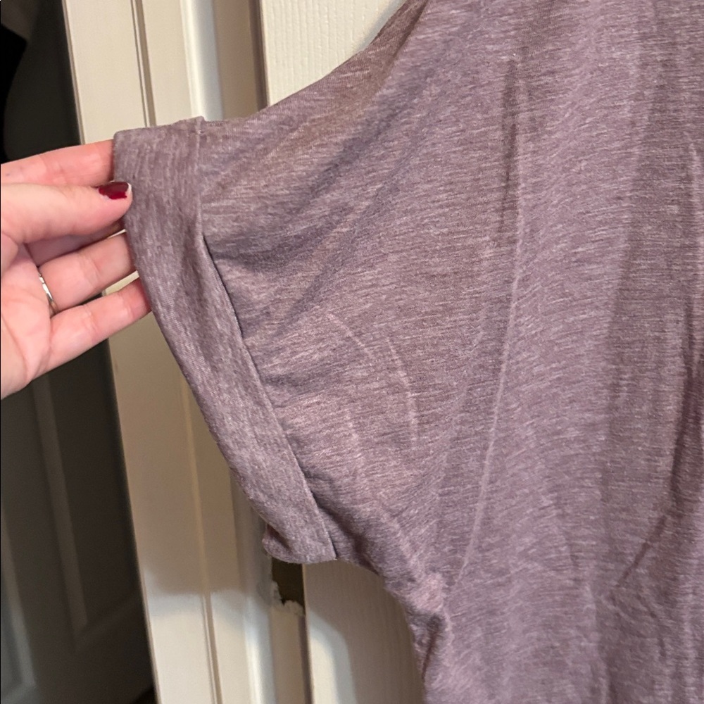 Loose-fitting Tee - Picture 3 of 5